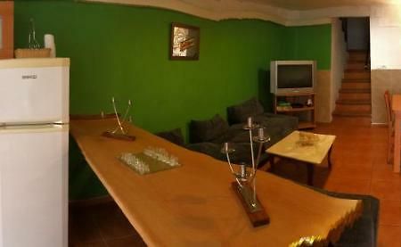 Гостевой дом La Casita Santa Barbara Macastre Экстерьер фото