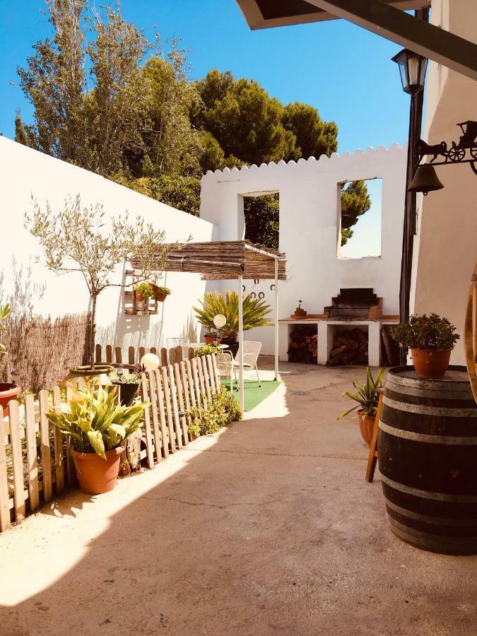 Гостевой дом La Casita Santa Barbara Macastre Экстерьер фото
