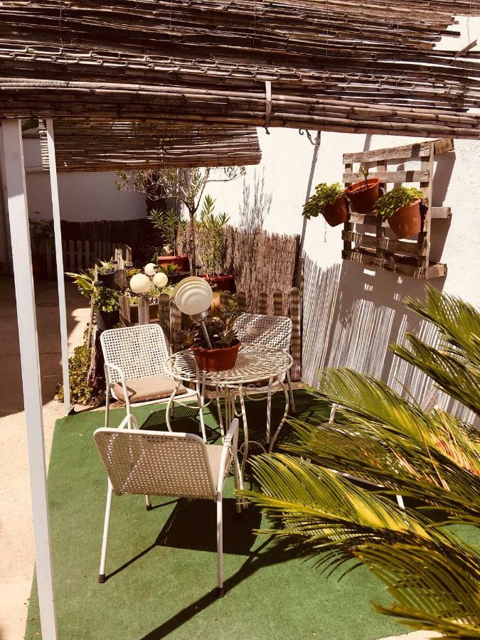 Гостевой дом La Casita Santa Barbara Macastre Экстерьер фото