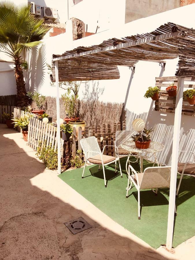 Гостевой дом La Casita Santa Barbara Macastre Экстерьер фото