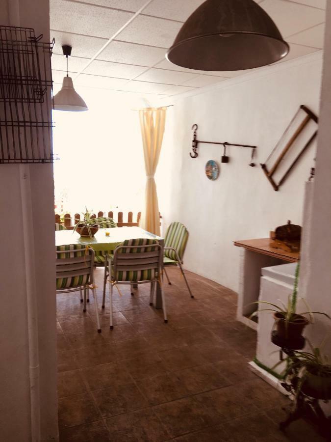 Гостевой дом La Casita Santa Barbara Macastre Экстерьер фото