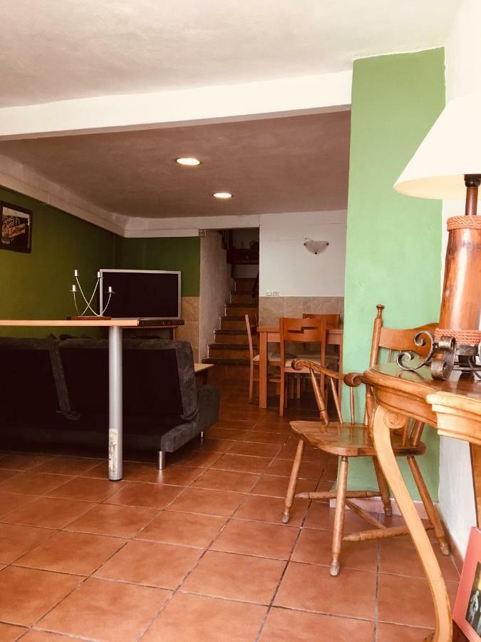 Гостевой дом La Casita Santa Barbara Macastre Экстерьер фото